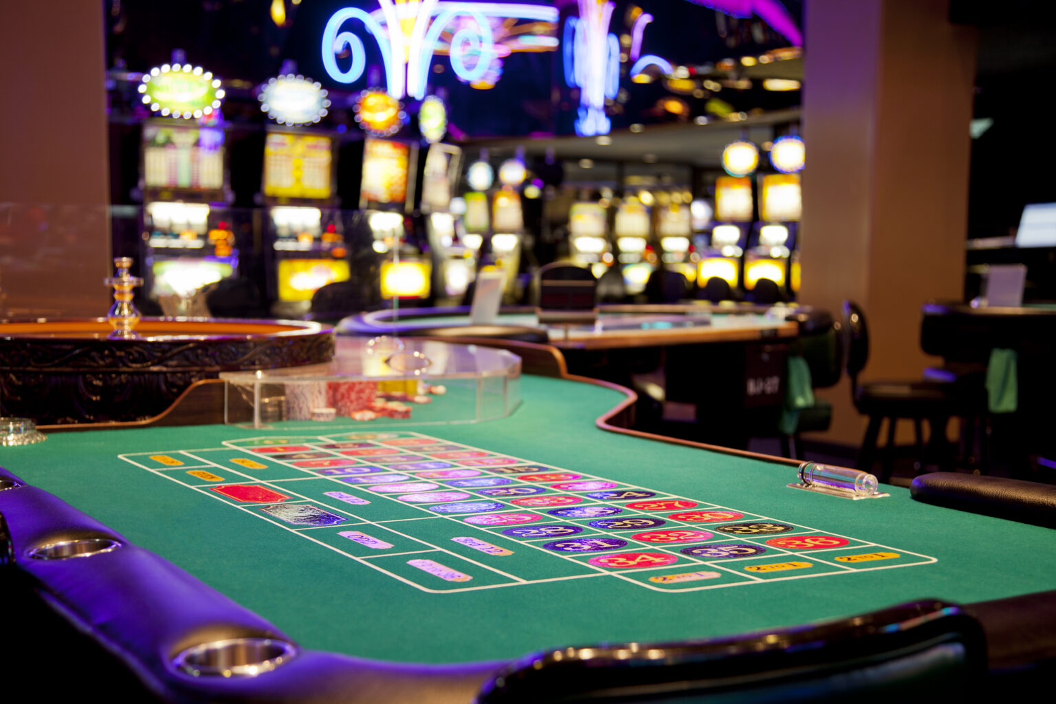 Roulette table